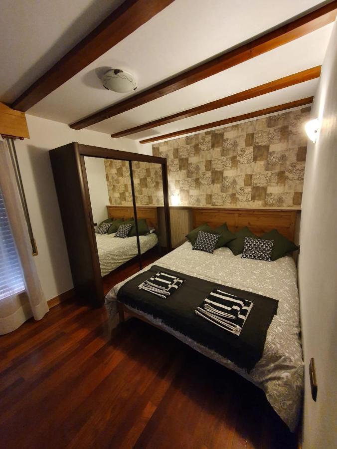 Gernika Urdaibai Appartement Buitenkant foto