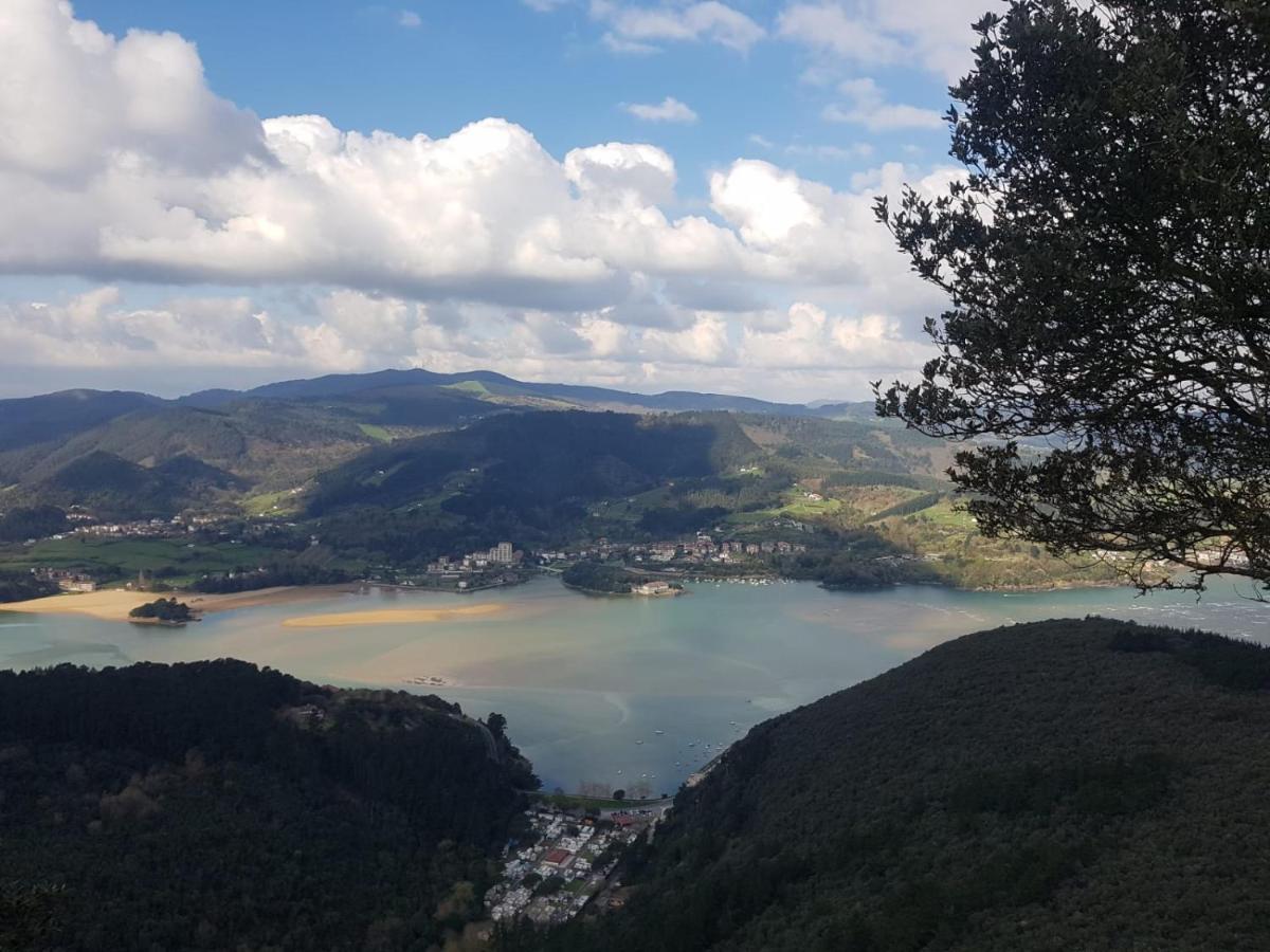 Gernika Urdaibai Appartement Buitenkant foto